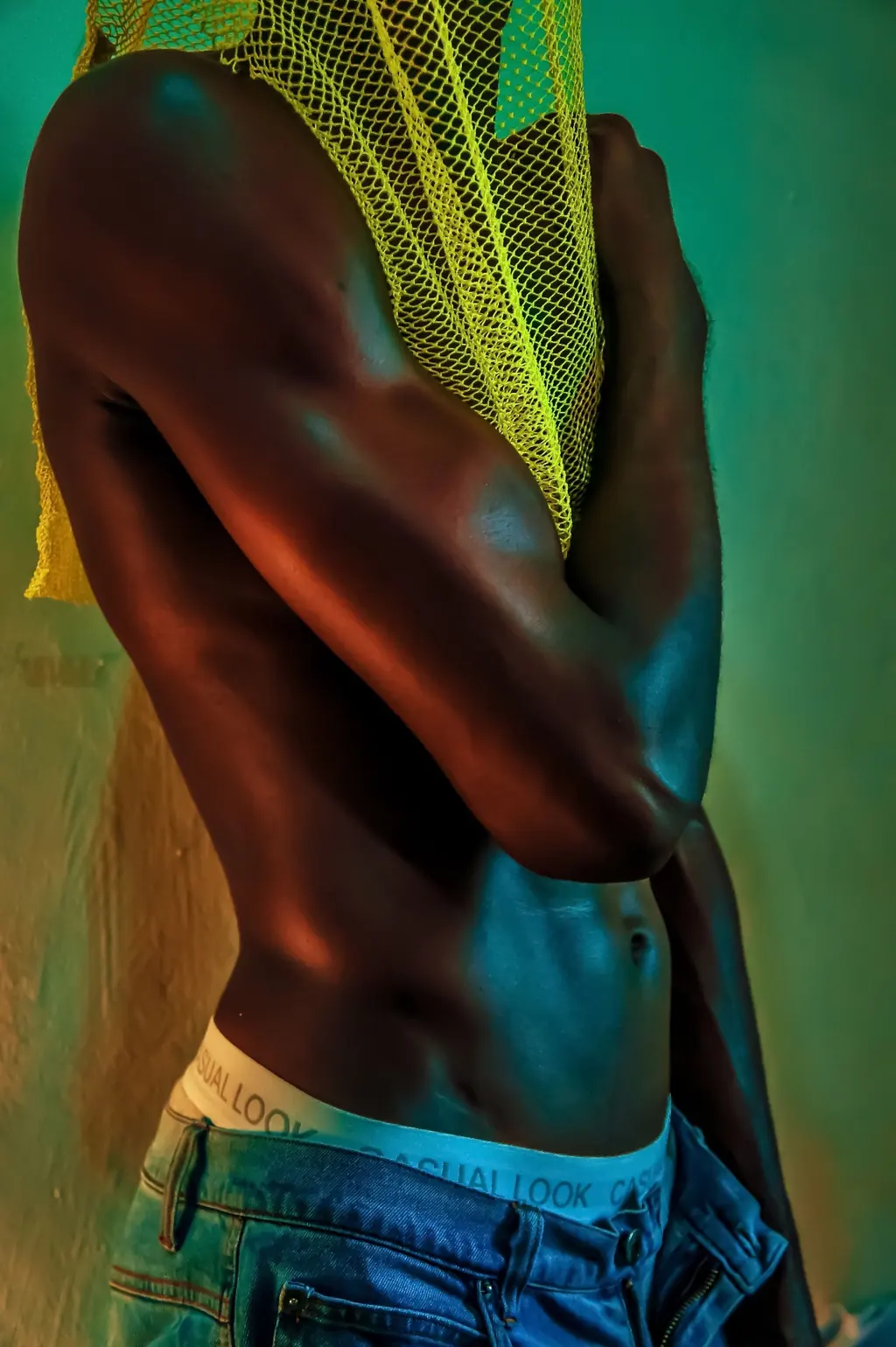 A body in soft shadow: listening to and inhabiting one's own skin